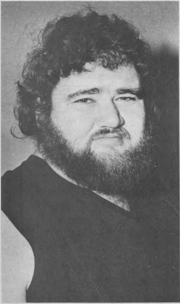 File:Jerry Blackwell, circa 1982.png