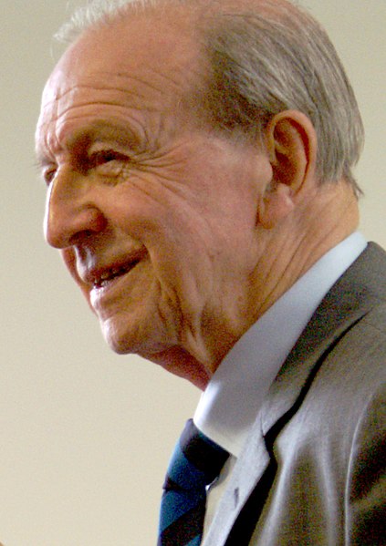 File:Jimmy Armfield, 2012 (cropped).jpg