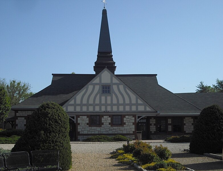 File:Lawrence Visitors Center.JPG