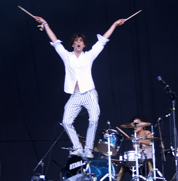 File:Mika Glastonbury cropped.jpg