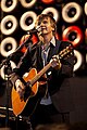 Neil Finn voz, guitarra y teclados (2018-presente)