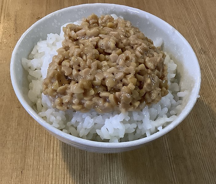 File:Rice seasoned with Natto.jpg