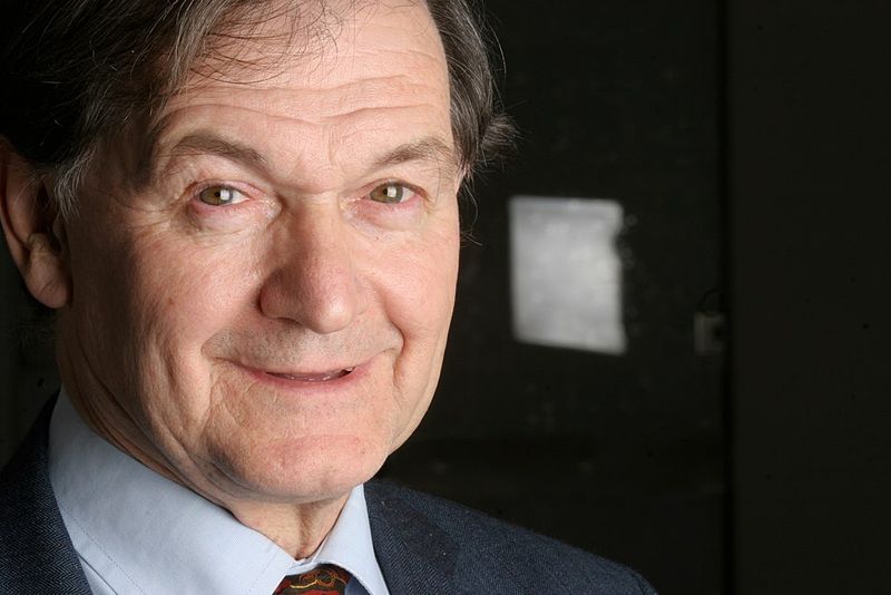 File:Roger Penrose-6Nov2005.jpg