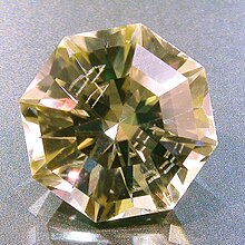 Spodumene oct faceted.jpg