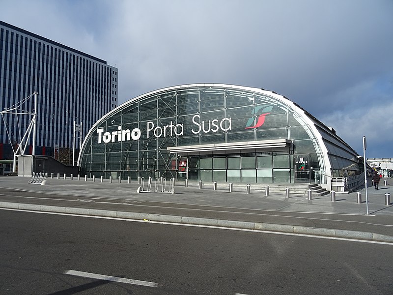 Файл:Arriere-gare-torino-porta-susa.jpg