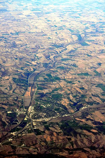 Archivo:Denison, Iowa aerial 02A.jpg