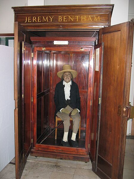 Archivo:Jeremy Bentham Auto-Icon.jpg