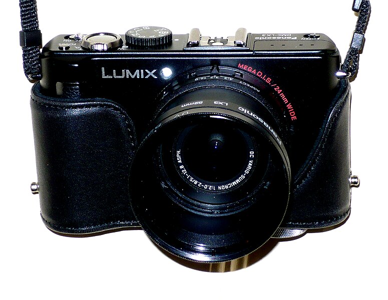 Archivo:Panasonic Lumix DMC-LX3.jpg