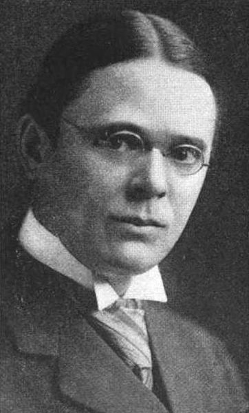 File:Roscoe Pound ca 1916.jpg