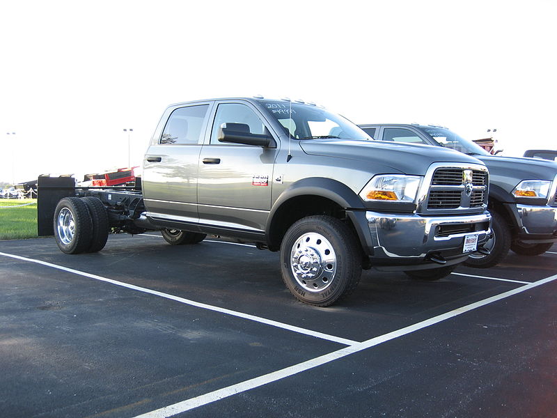 Файл:2011RAM55004x4.jpg