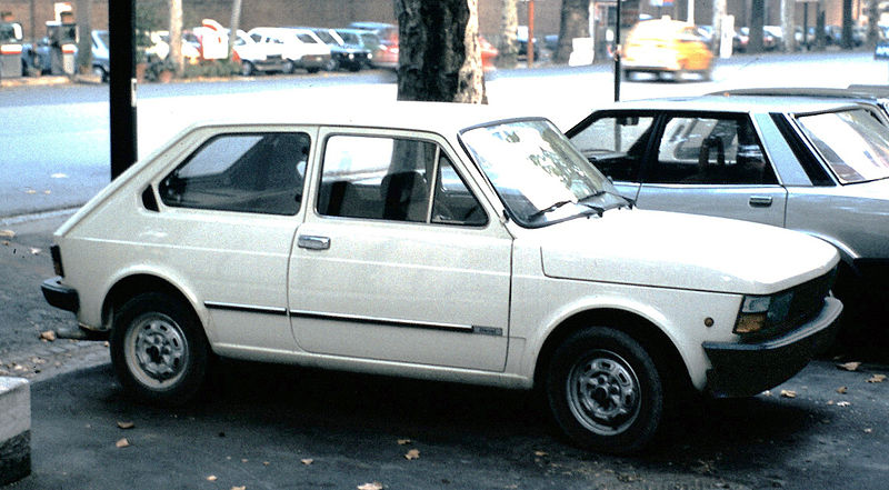 Archivo:Fiat 147 in Italia.JPG