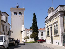 Cabaças tower, formerly part of the city's fortifications.