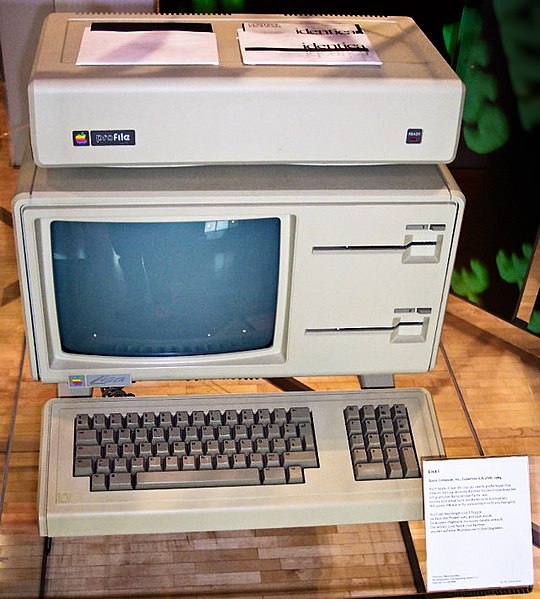 Файл:Apple Lisa.jpg