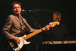 Bruce Foxton playing with "From The Jam" at the Glasgow Carling Academy in 2007