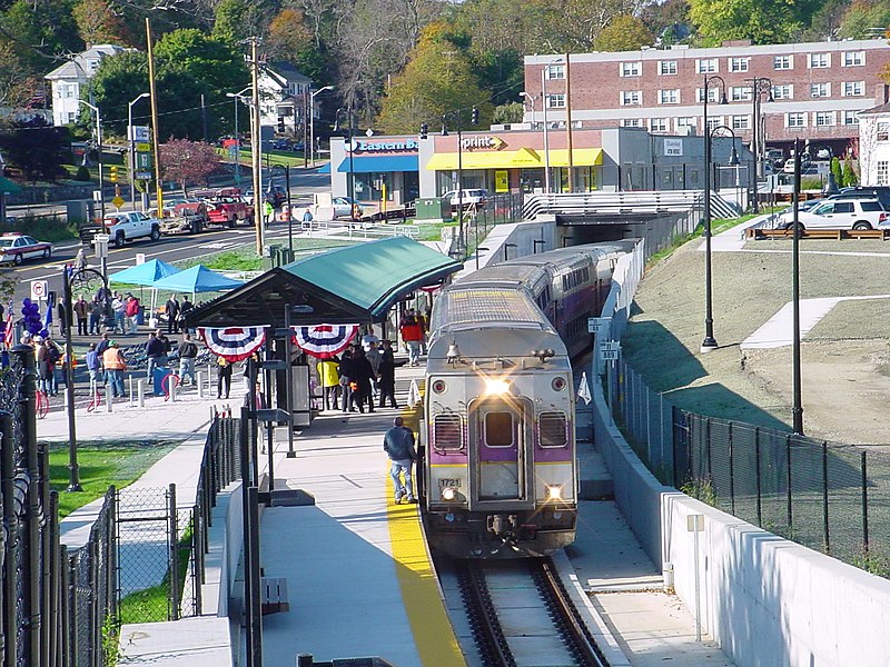 File:East Braintree-Weymouth Landing.jpg