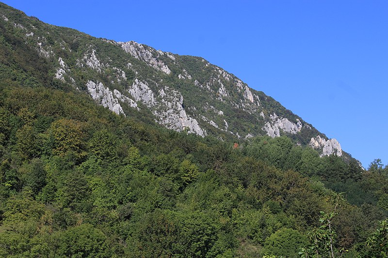 File:Greben mountain 01.jpg