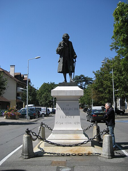 File:Voltaire statue, Ferney.JPG