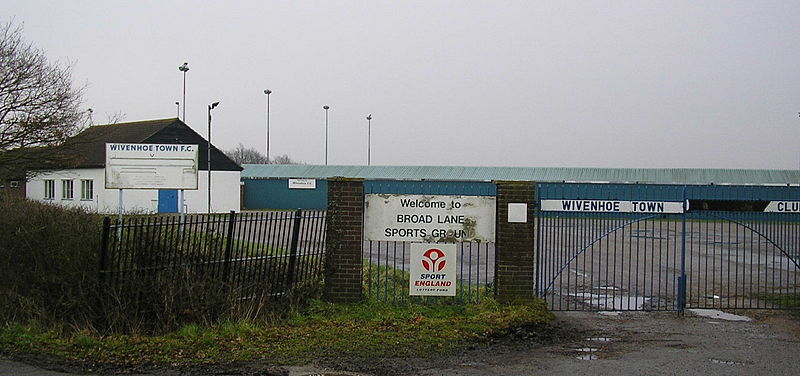 File:Wivenhoe Town F.C. 062148.JPG