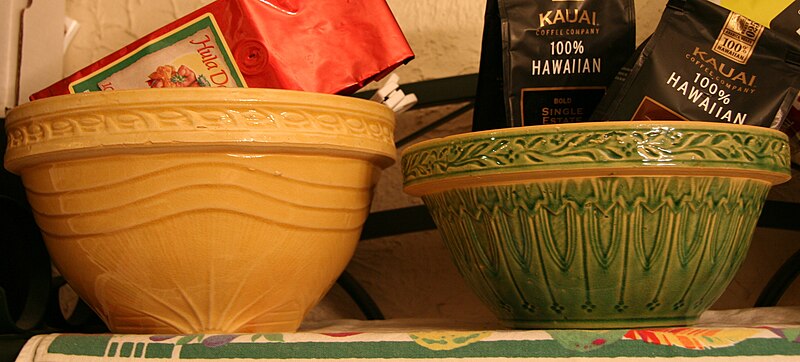 File:Yellowware mixing bowls.jpg