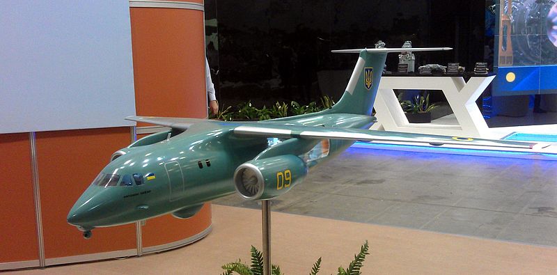 Файл:Antonov An-148MP scale model.jpg