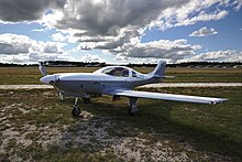 F-PRKI-Lancair 320.jpg