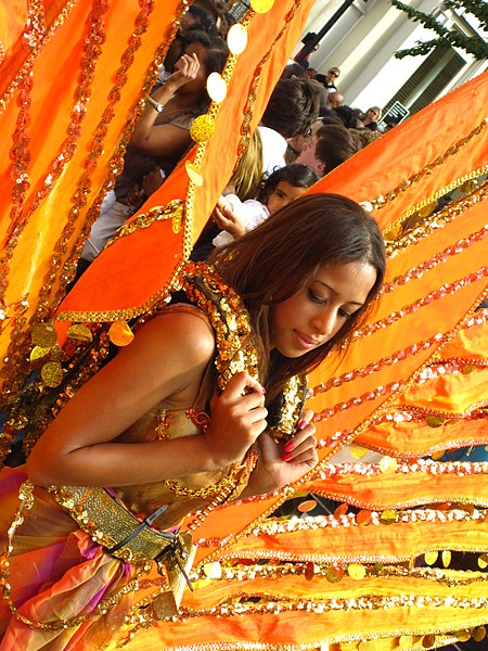 File:Notting-Hill Carnival-Beauty.JPG