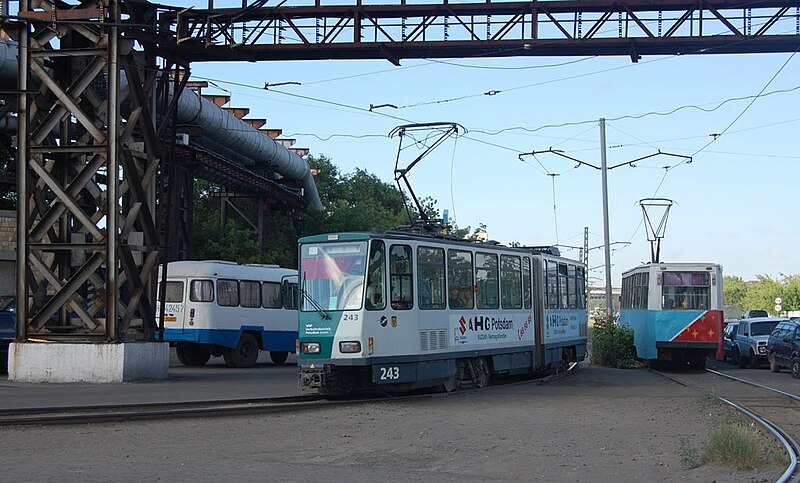 Файл:Trams in Temirtau.jpg