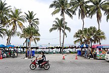 Bang saen lang beach.jpg