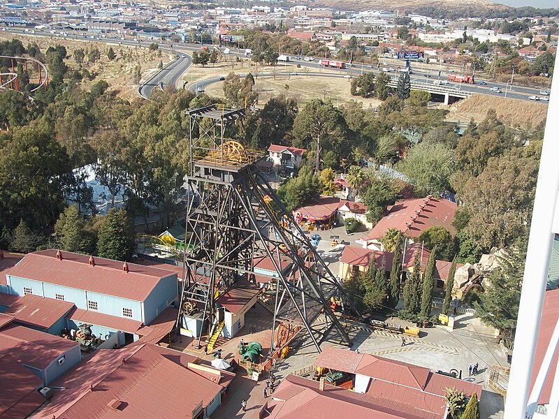 File:Gold Reef City 005.jpg