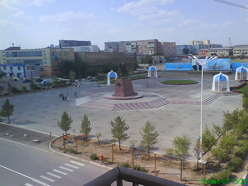 Файл:Balkhash-center.jpg