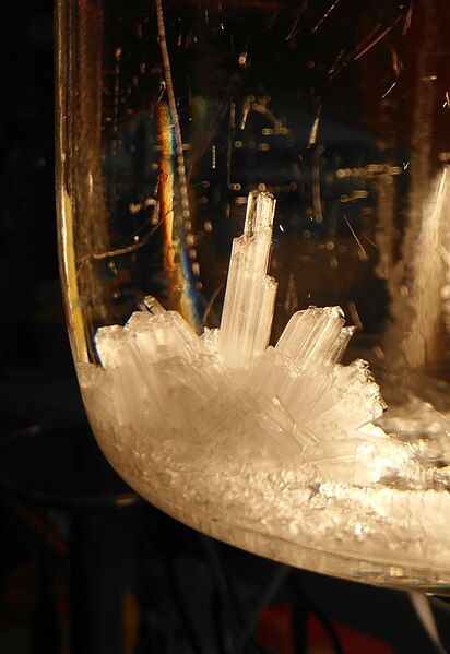 File:Crystals ammonium sulfate.jpg