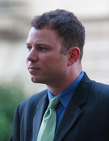 File:Mike Masnick (7997226136) (cropped).jpg