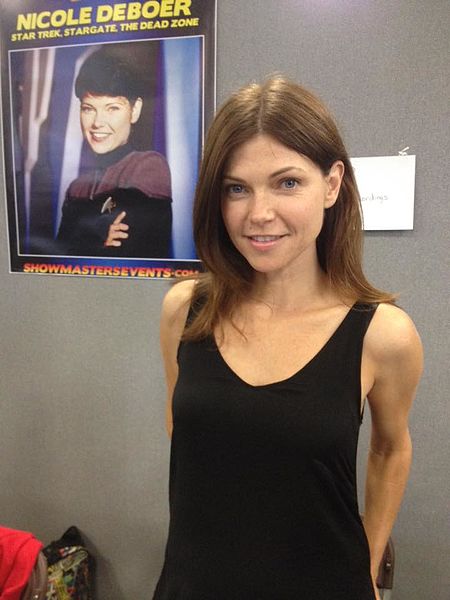 File:Nicole de boer LFCC2015.jpg