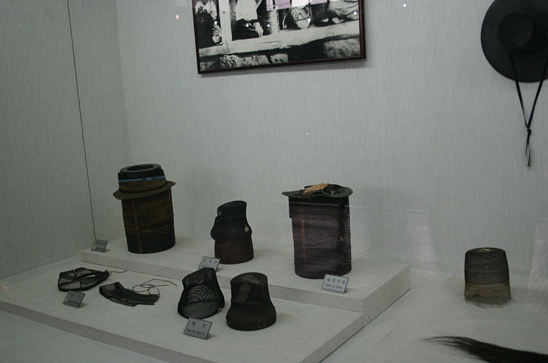 File:Korea-Jeju-Museum-14.jpg