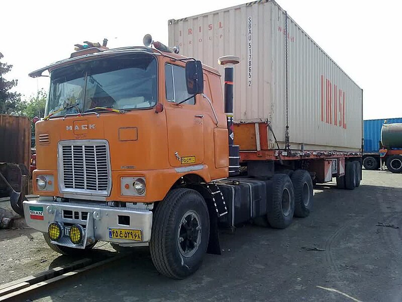 File:MACK F700-IN IRAN.jpg