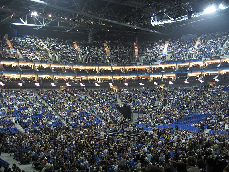 Файл:O2 arena.jpg