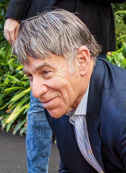 Файл:Stephen Schwartz 20181201-6013 (cropped).jpg