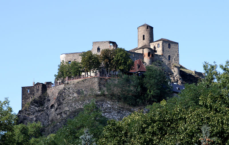 Файл:Hrad Střekov, zřícenina (Střekov).jpg