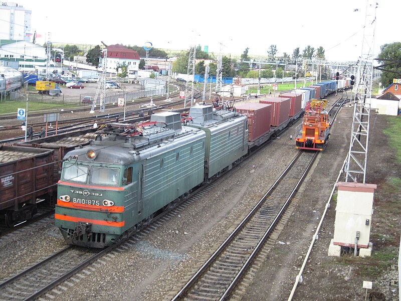 Файл:VL10u-875 and ADM-1239.JPG