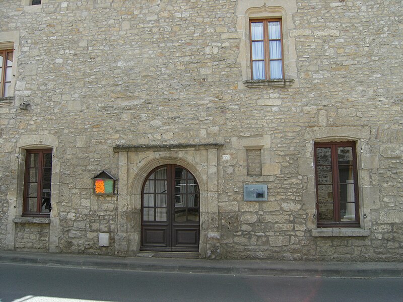 File:Auberge-Ste-Catherine.JPG