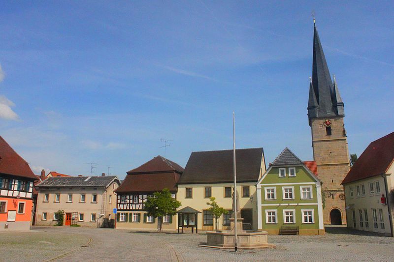 Файл:Baunach Marktplatz.JPG