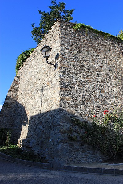 File:Gmünd - Stadtmauer 3842.JPG