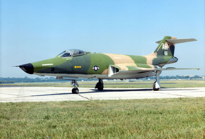 File:McDonnell RF-101C Voodoo USAF.jpg