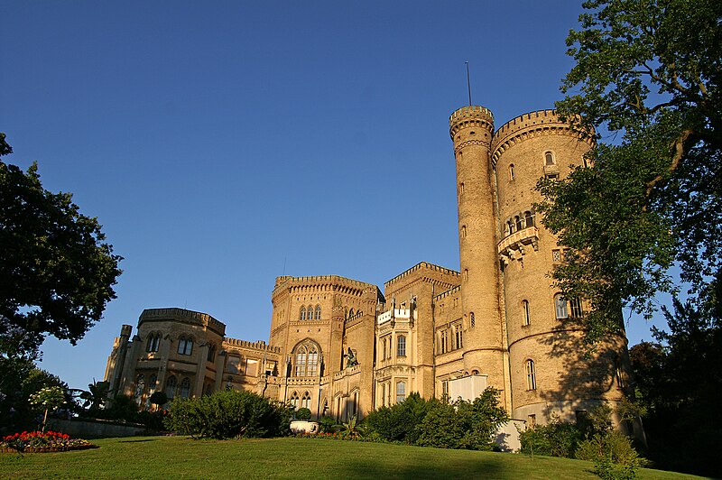 Archivo:Schloss Babelsberg 3.jpg