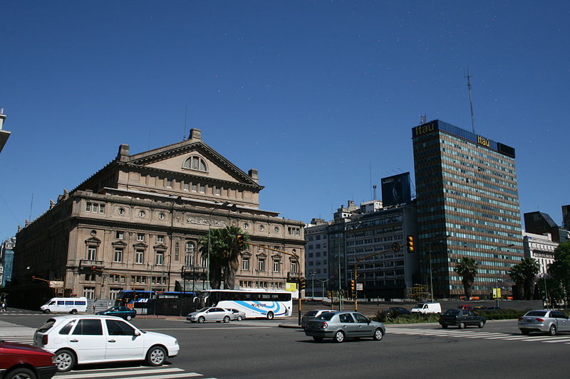 Archivo:Teatro Colón 2.jpg