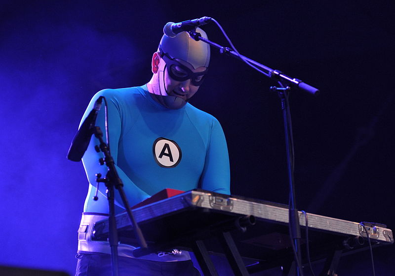 File:13-04-27 Aquabats 19.jpg