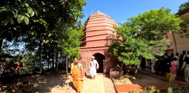 File:Chandrasekhar Temple, Umananda.jpg