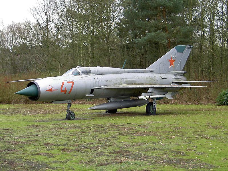 Файл:Mig21 02JAN05 CR.JPG