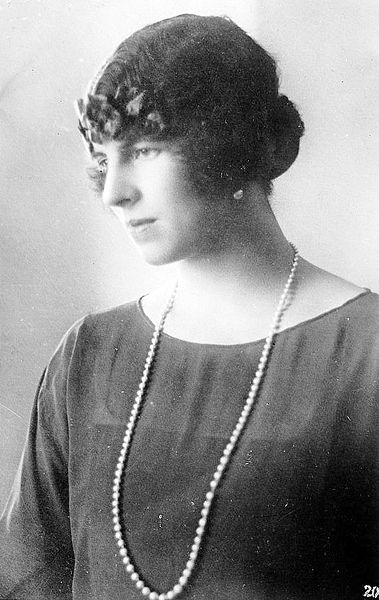 File:Queen Helen of Romania.jpg