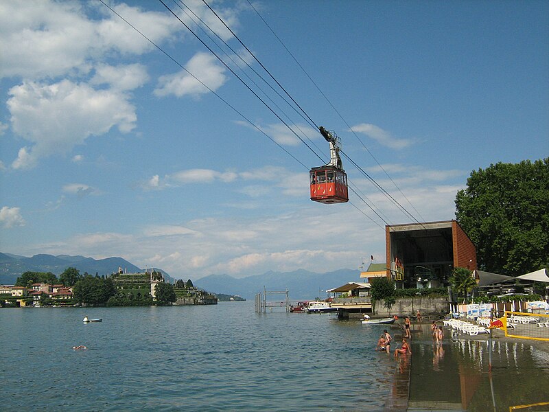 File:Stresa-Alpino-Mottarone Svævebane.JPG